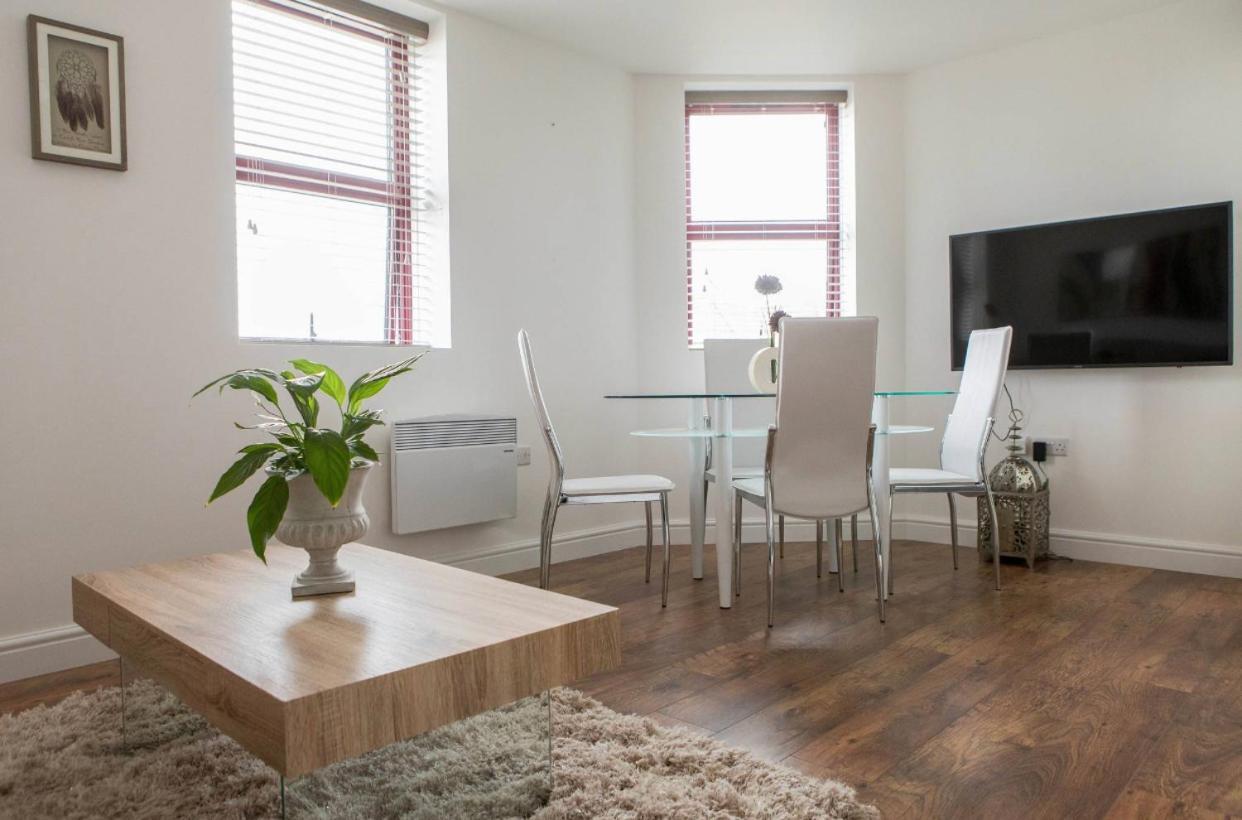 City Apartments By Elegance Living 피터버러 외부 사진